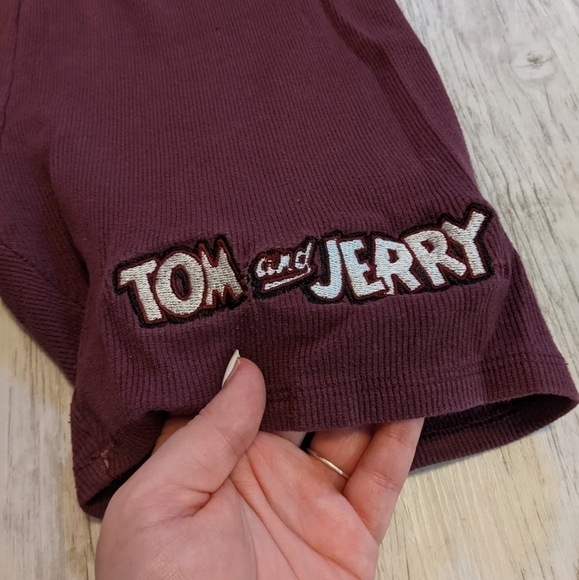 Vintage WB Tom and Jerry Embroidered Ribbed Burgundy Biker Shorts‎ Size Large - Picture 2 of 4